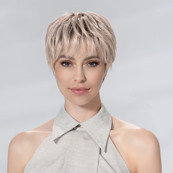 Novel Deluxe Heat-Friendly Synthetic Wig